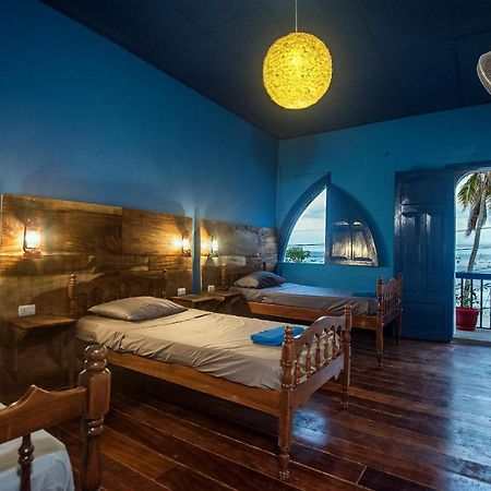 Estrella Beachfront Hotel Сан Хуан дел Сур Екстериор снимка